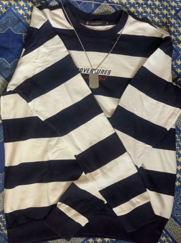 Sweat shirt